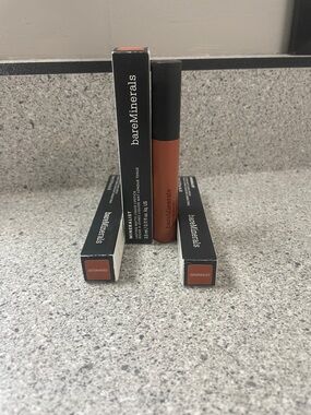 bareMinerals Liquid Lipstick shade Determined